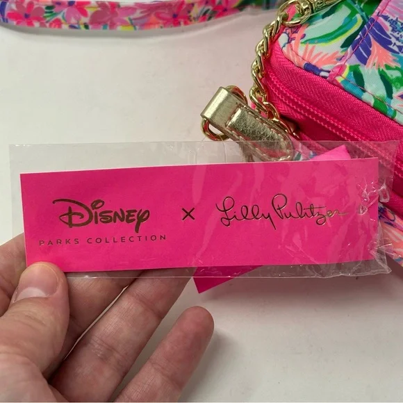 Disney Parks Lilly Pulitzer Dreamin’ Crossbody Purse Minnie Daisy Bag NWT - Picture 4 of 15
